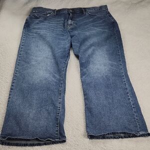 Classic Medium Wash Relaxed Denim Jeans 40 X 32